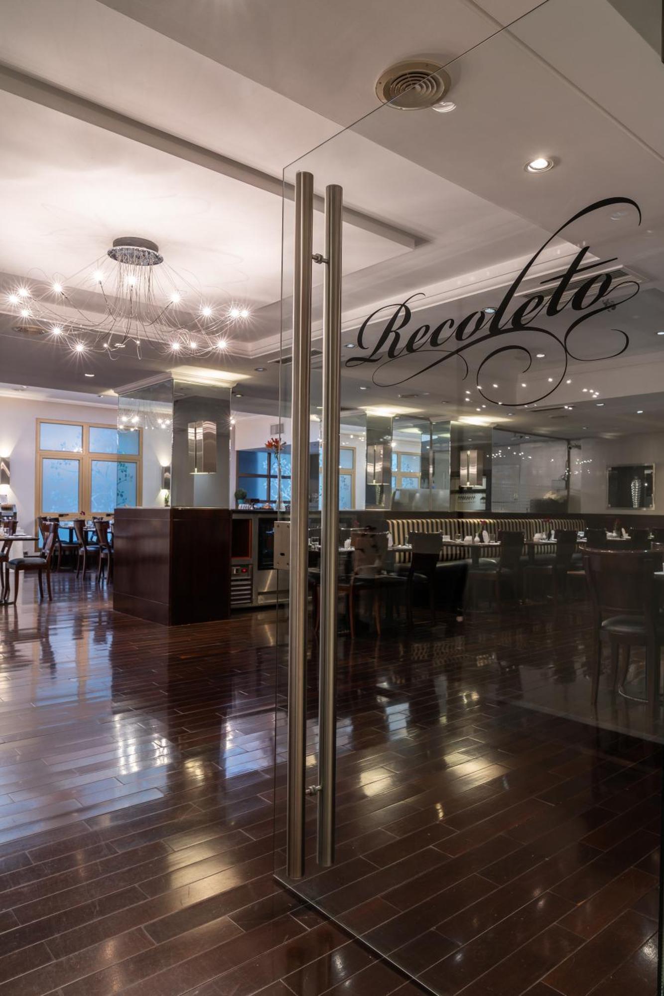 Hotel Intersur Recoleta Буенос Айрес Екстериор снимка