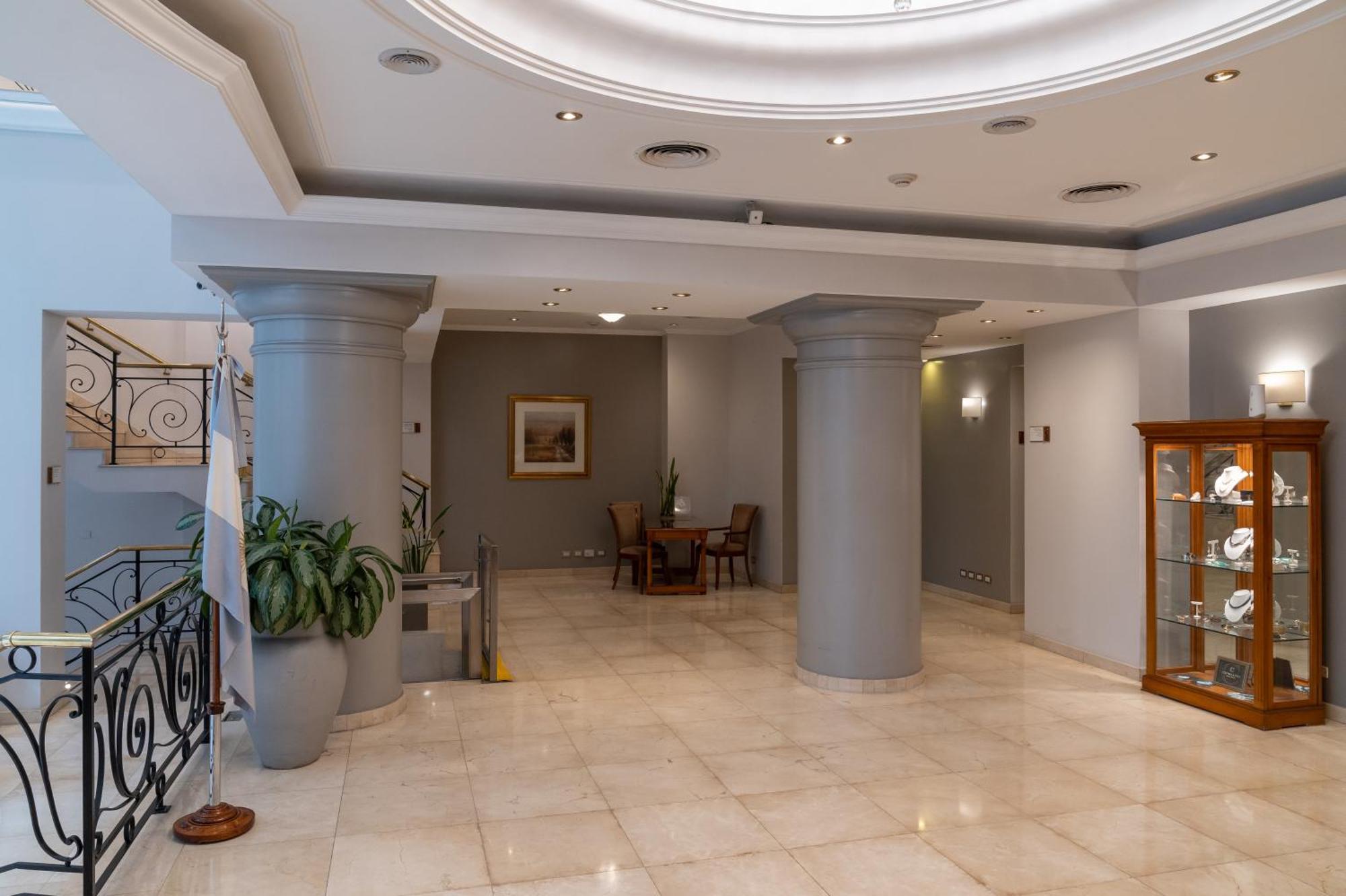 Hotel Intersur Recoleta Буенос Айрес Екстериор снимка
