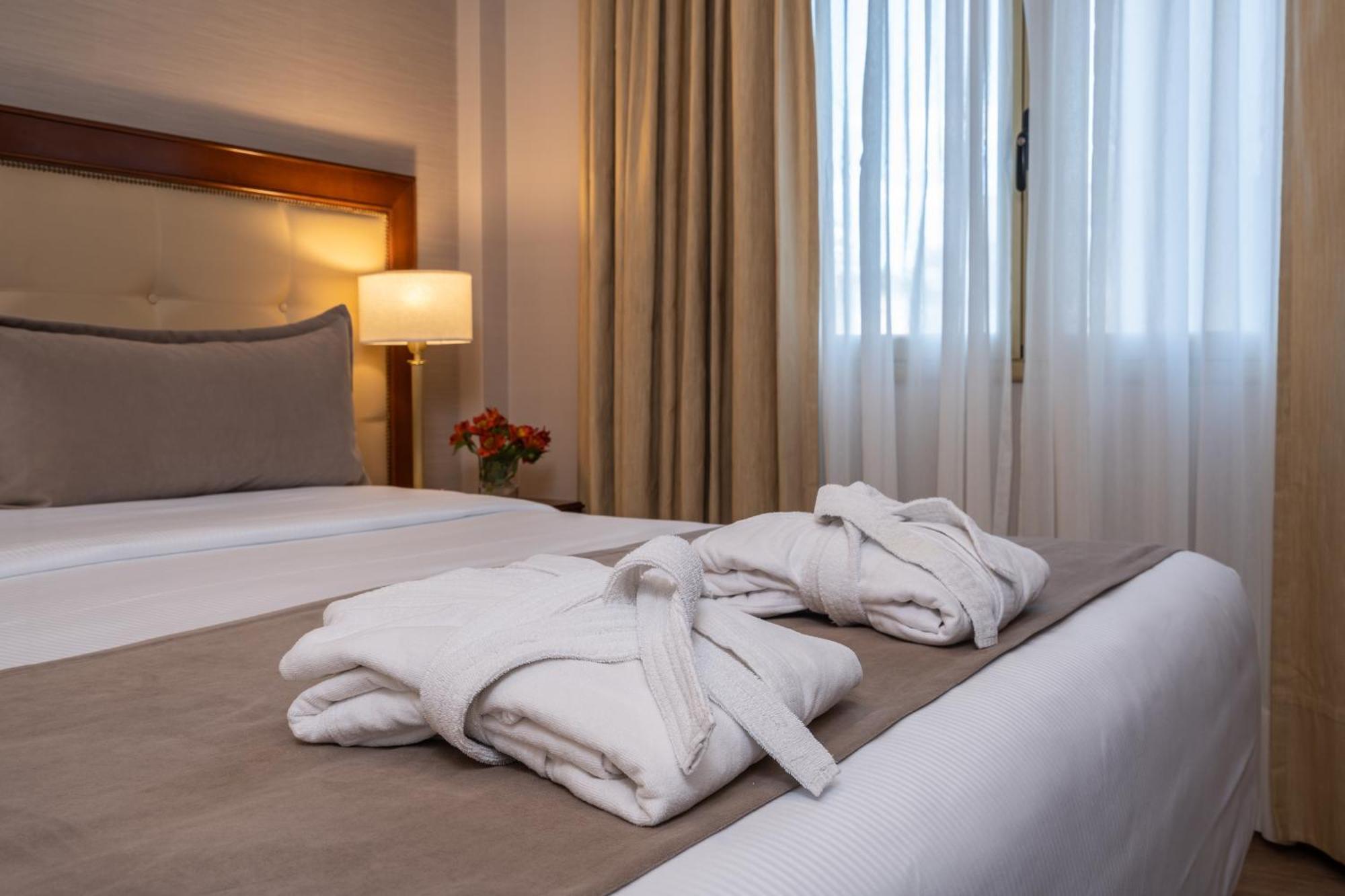 Hotel Intersur Recoleta Буенос Айрес Екстериор снимка