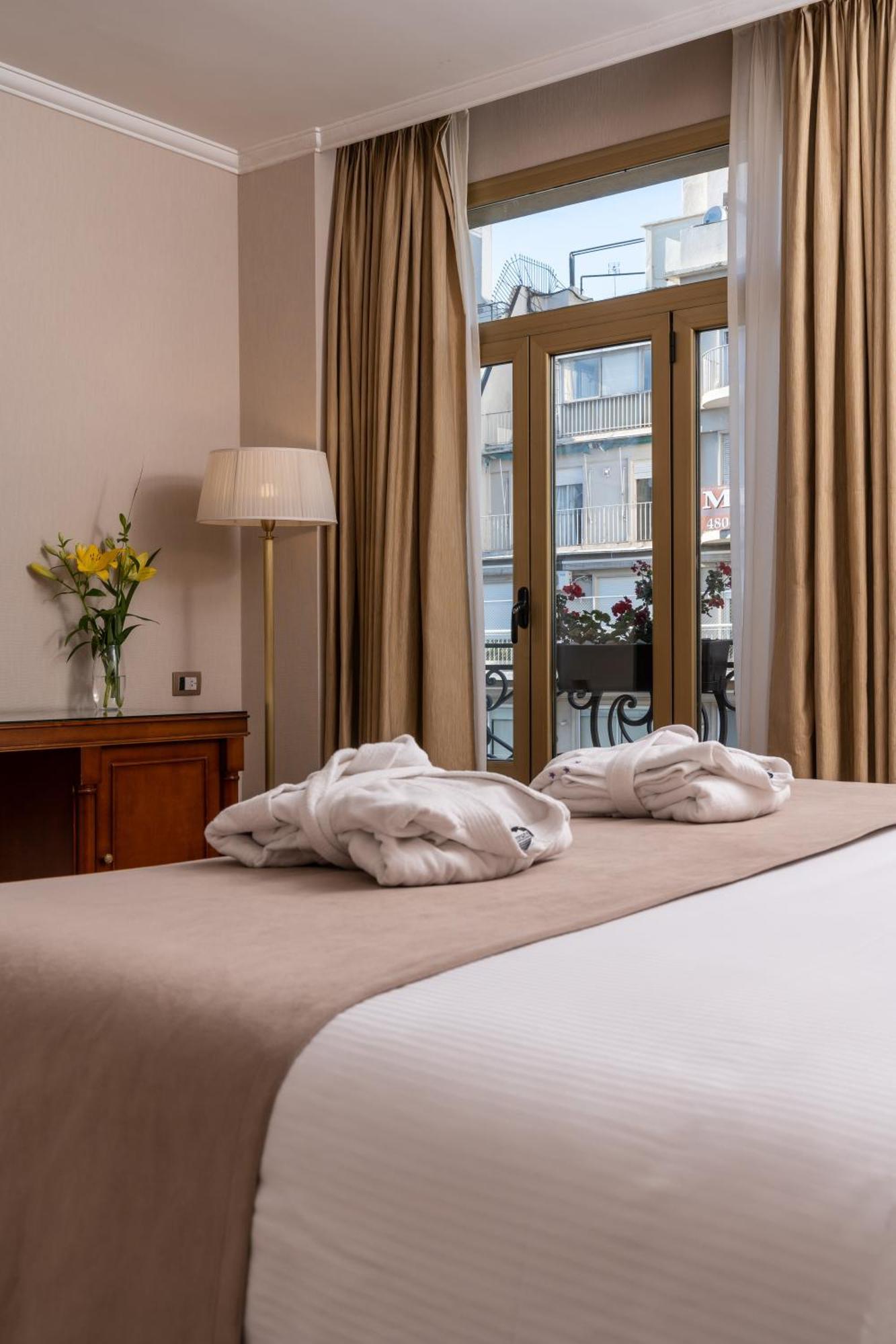 Hotel Intersur Recoleta Буенос Айрес Екстериор снимка